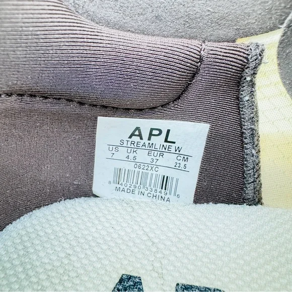 APL Women Streamline Sneakers Sz 6 Ivory Athleisure Athletic Running Gym Active - Picture 9 of 10